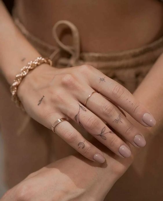 Tatuagem na mão: +30 Inspirações para tattoos femininas